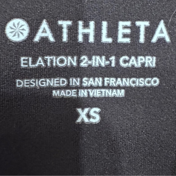 Athleta Elation 2 in 1 Capri Black Leggings Skirt Size XS‎ Black - Picture 4 of 4